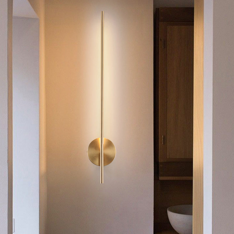 Linear Shade Metal Wall Sconce Modern Style Single Light Wall Lighting Fixtures in Brass