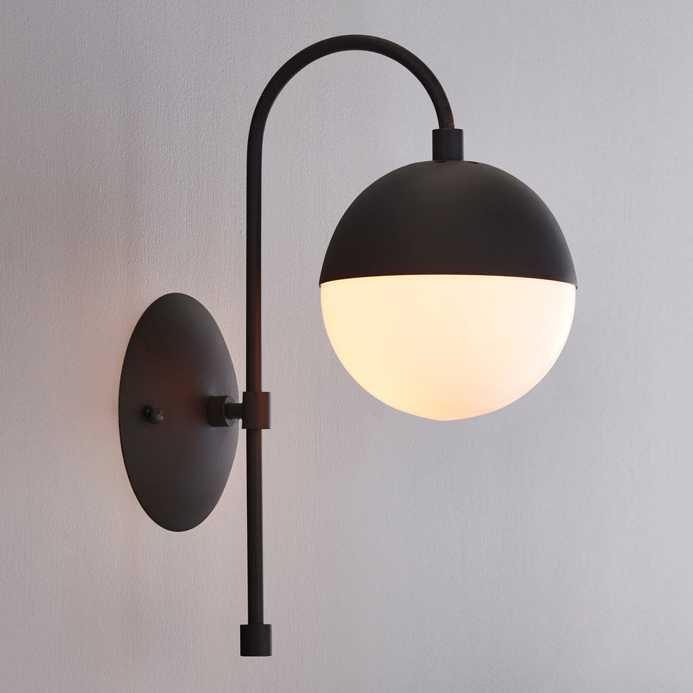 Nordic Style Metal Wall Light Globe 1 Light Wall Sconce for Living Room