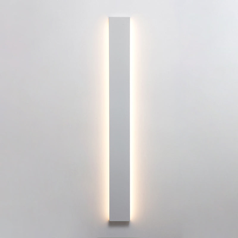 Linear Shade Metal Wall Sconce Modern Style Single Light Wall Mounted Light in White