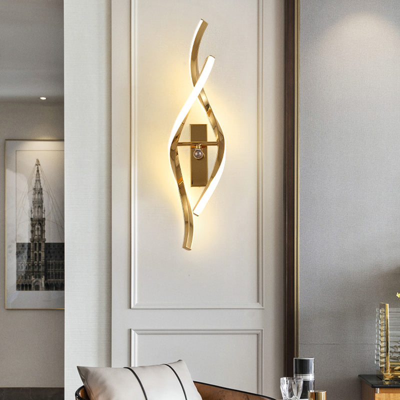 Linear Shade Metal Wall Sconce Modern Style 2 Lights Wall Mount Lighting in Gold