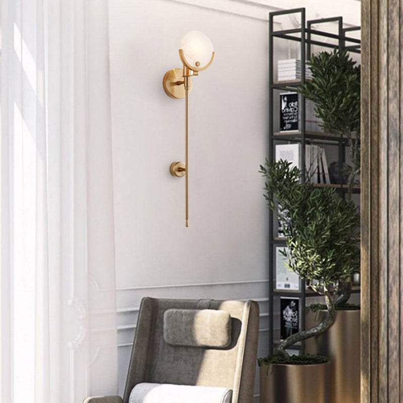 Modern Metal Wall Light Gold Round Wall Sconce with Mica for Living Room