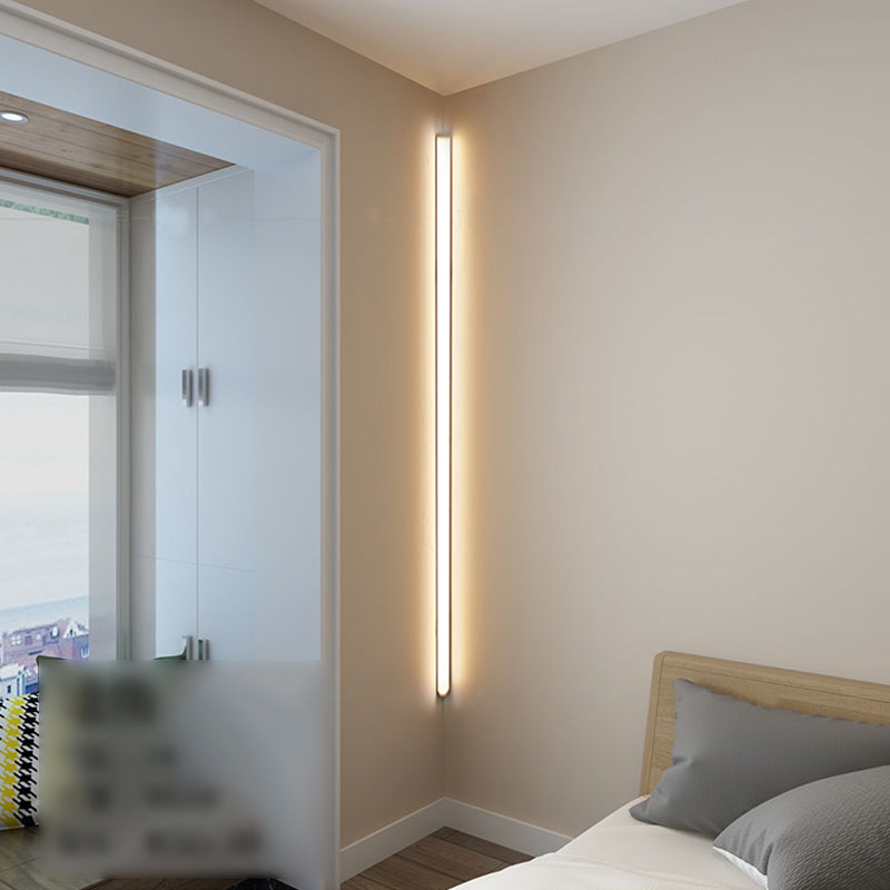 Modern Style Linear Shade Wall Sconce Metal 1 Light Wall Mounted Lighting in White