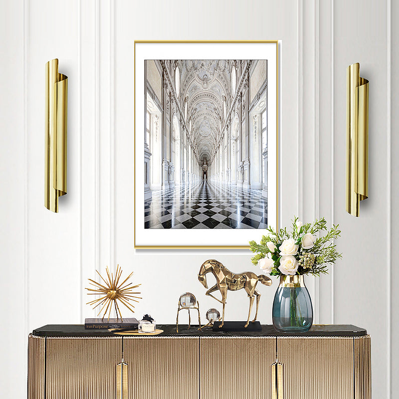 Unique Shade Metal Wall Sconce Modern Style Single Light Wall Mount Lighting in Gold