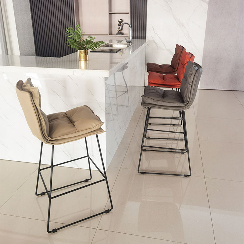 Modern Coffee Shop Footrest Stool Matte Finish Leather Barstool