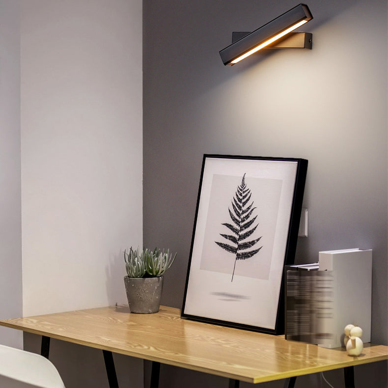 Square Shade Metal Wall Sconce Modern Style Single Light Wall Mount Light