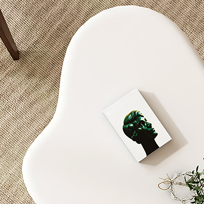 Scandinavian Wooden Coffee Table Free Form 3 Legs Cocktail Table for Home