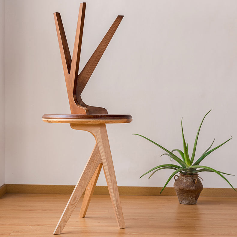 Solid Wood Round Top Side Table 23.6 " Tall 3 Legs End Table