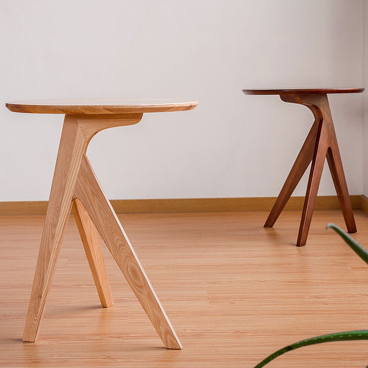 Solid Wood Round Top Side Table 23.6 " Tall 3 Legs End Table