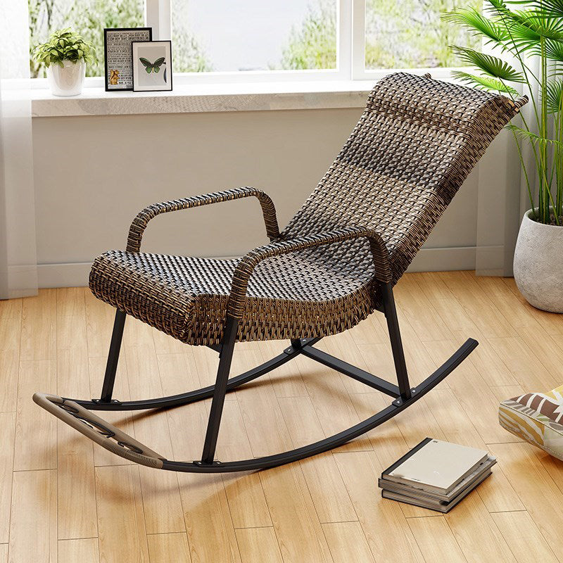 Modern Spindle Rattan Rocking Chair Wheel Handrail Design Rocker Chair With Black Frame
