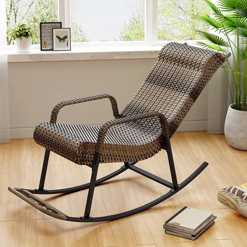 Modern Spindle Rattan Rocking Chair Wheel Handrail Design Rocker Chair With Black Frame