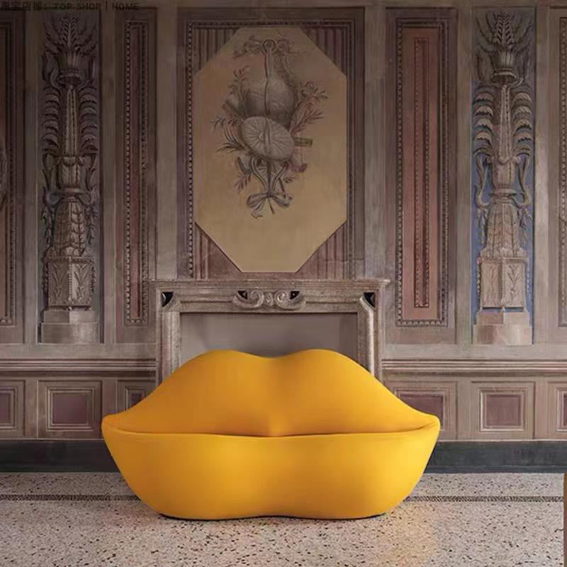 Modernism Statement Sofa Lip-Themed Stationary Sofa in Red/Gold