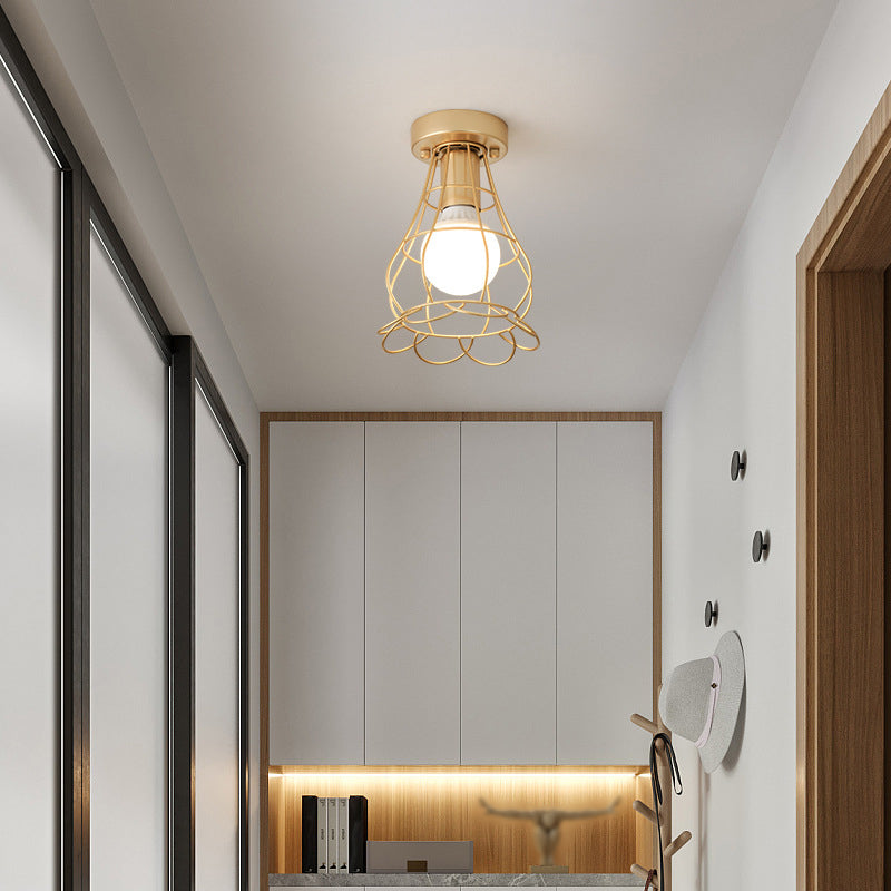 Single Modern Black/Golden Flush Mount Lighting Metallic Ceiling Light for Foyer