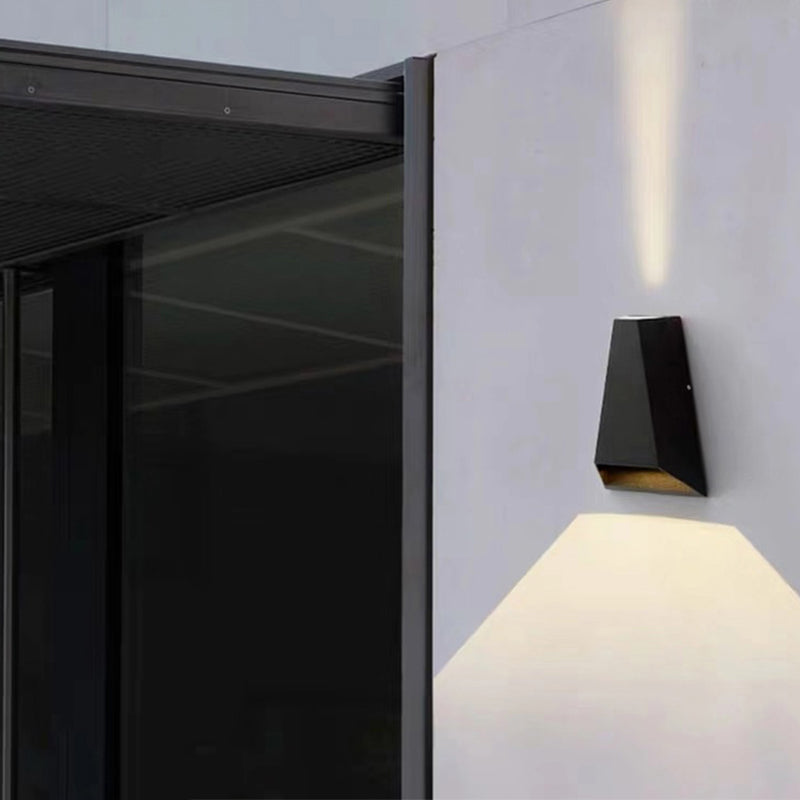 Geometric Shade Metal Wall Sconce Modern Style 2 Lights Wall Mount Lighting