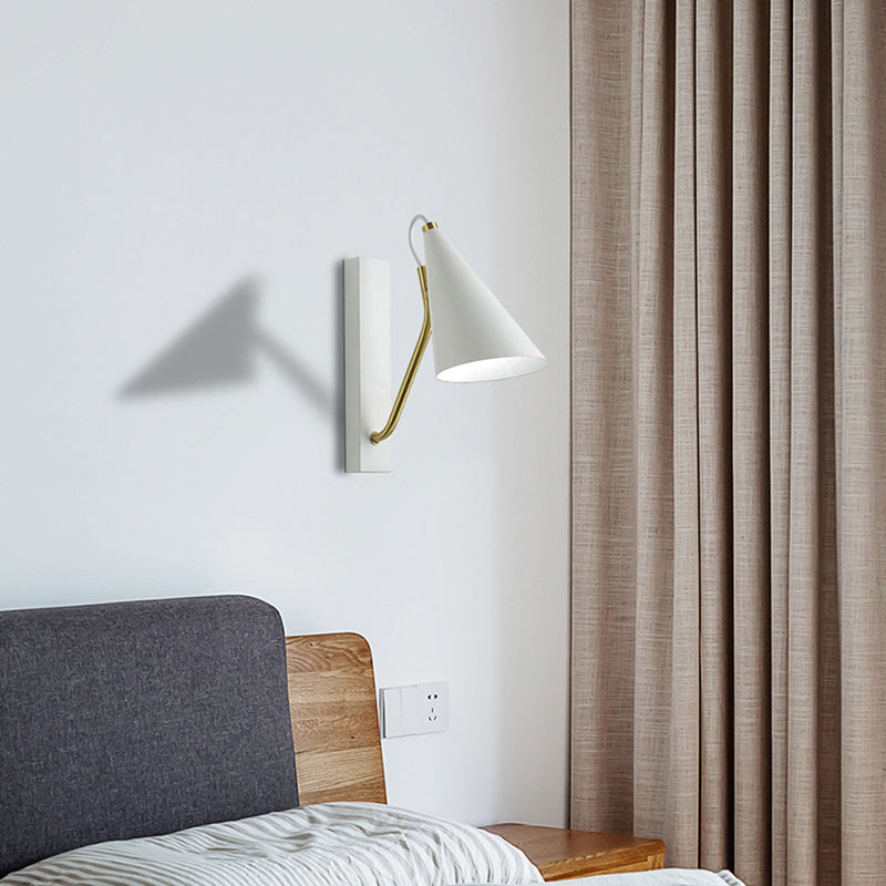 Single White/Black Modernism Wall Mounted Sconce Metal Wall Light for Foyer