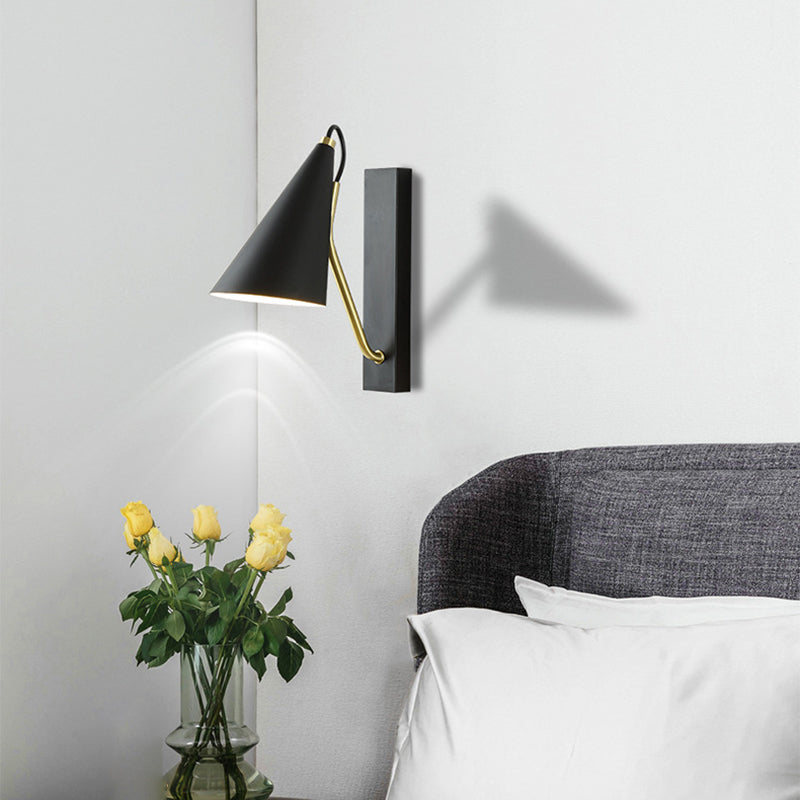 Single White/Black Modernism Wall Mounted Sconce Metal Wall Light for Foyer