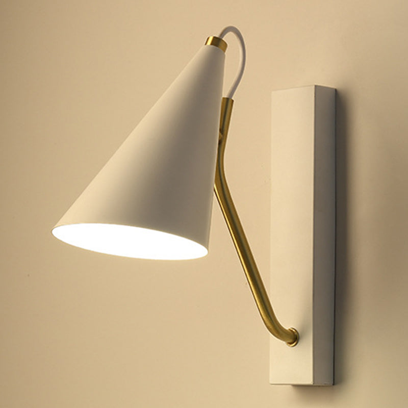 Single White/Black Modernism Wall Mounted Sconce Metal Wall Light for Foyer