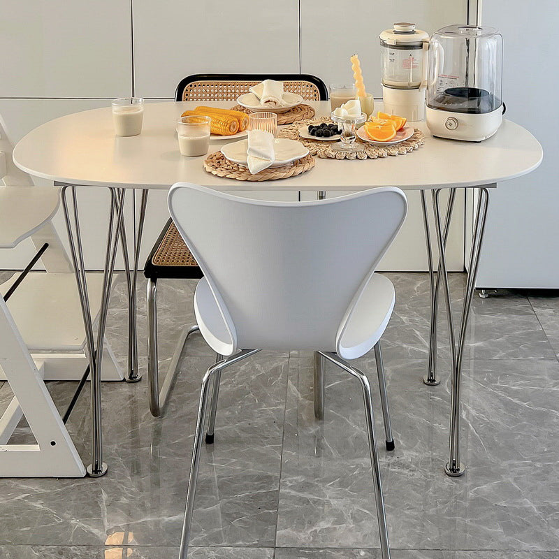 White Solid Wood Table Contemporary Oval Dining Table with 4 Legs