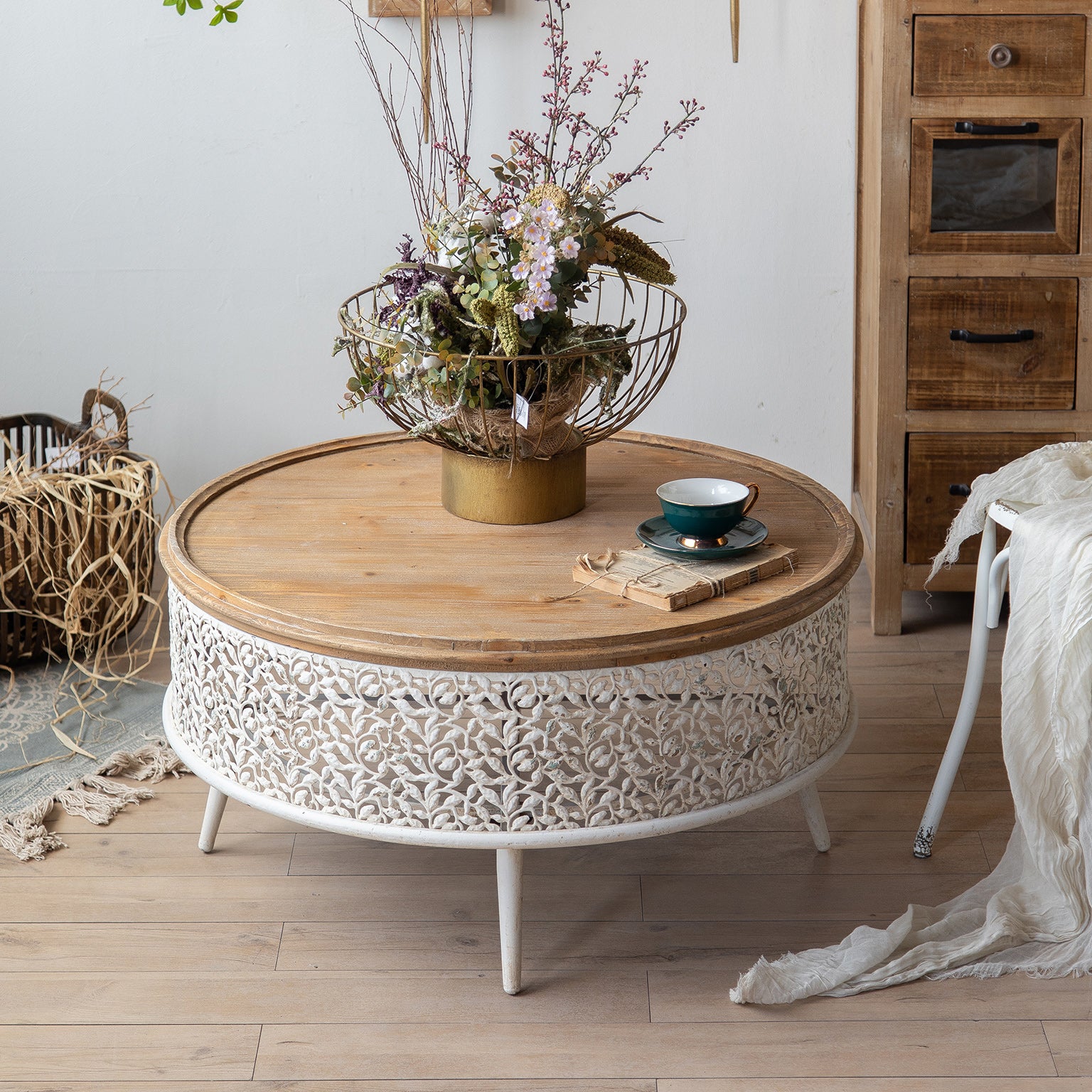 French Country Round Distressed Coffee Table Solid Wood Cocktail Table