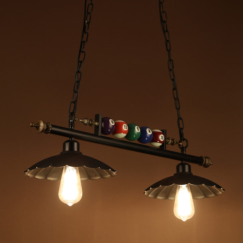 2/3-Licht-Billardtischleuchte mit Wellenschliff und Billardkugel-Dekoration, Vintage-Metallic-Hängeleuchte in Schwarz