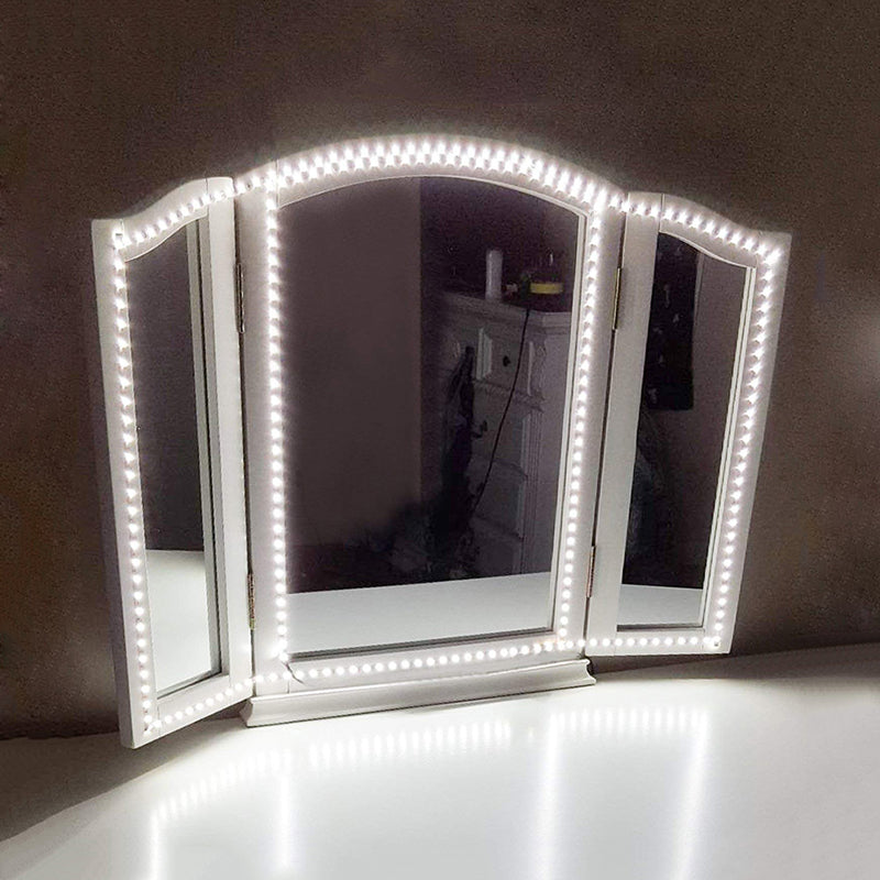 Metall Lineares Make-up-Beleuchtung zeitgenössischer LED-Waschtischstreifen Licht in Weiß für Schlafzimmer