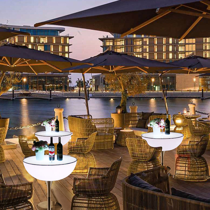 Polyethylene Round Table Industrial Style Restaurant Nightclub Lighting Bar Table