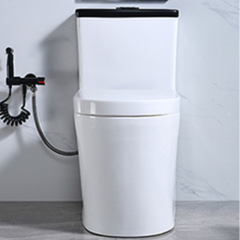 Floor Mount Toilet Black and White Toilet with Siphon Jet Water-saving Function