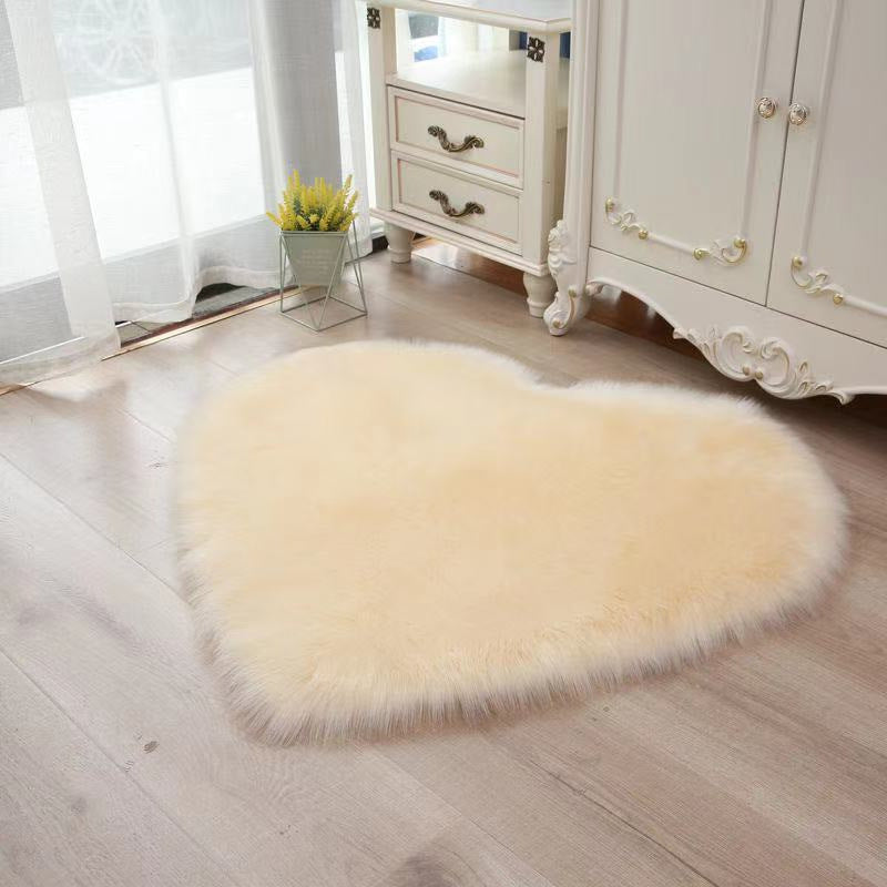 Villus Solid Color Rectangle Rug Heart-Shaped Stain Resistant Rug for Home Decor