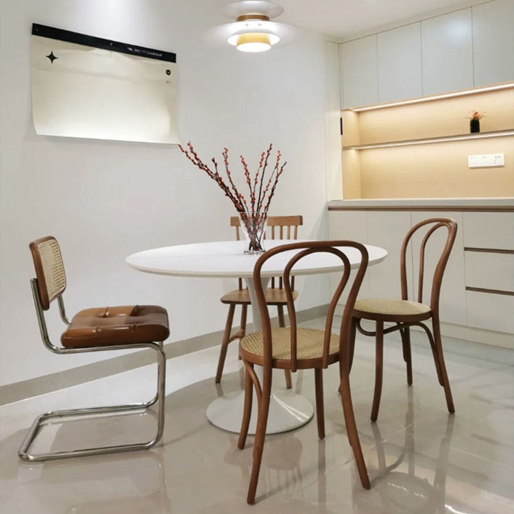 Round Dining Table Tulip Base Dining Table in White for Dining Room