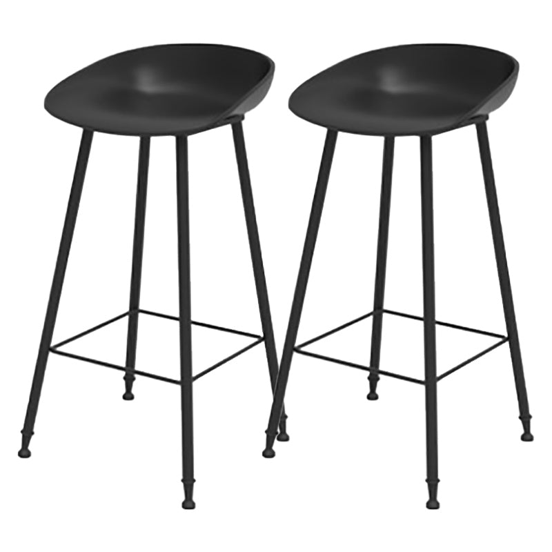 Contemporary Metal Base Indoor Stool PP Plastic Low Back Bar Stool