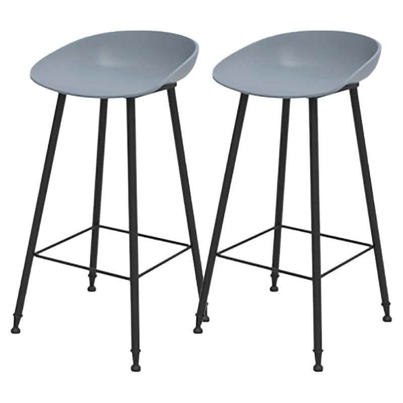 Contemporary Metal Base Indoor Stool PP Plastic Low Back Bar Stool
