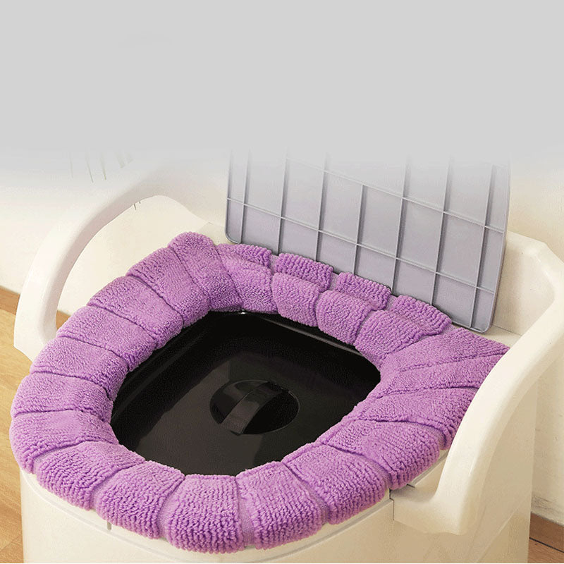 Modern Plastic Toilet Floor Mounted Toilet Bowl with Toilet Seat for Bathroom