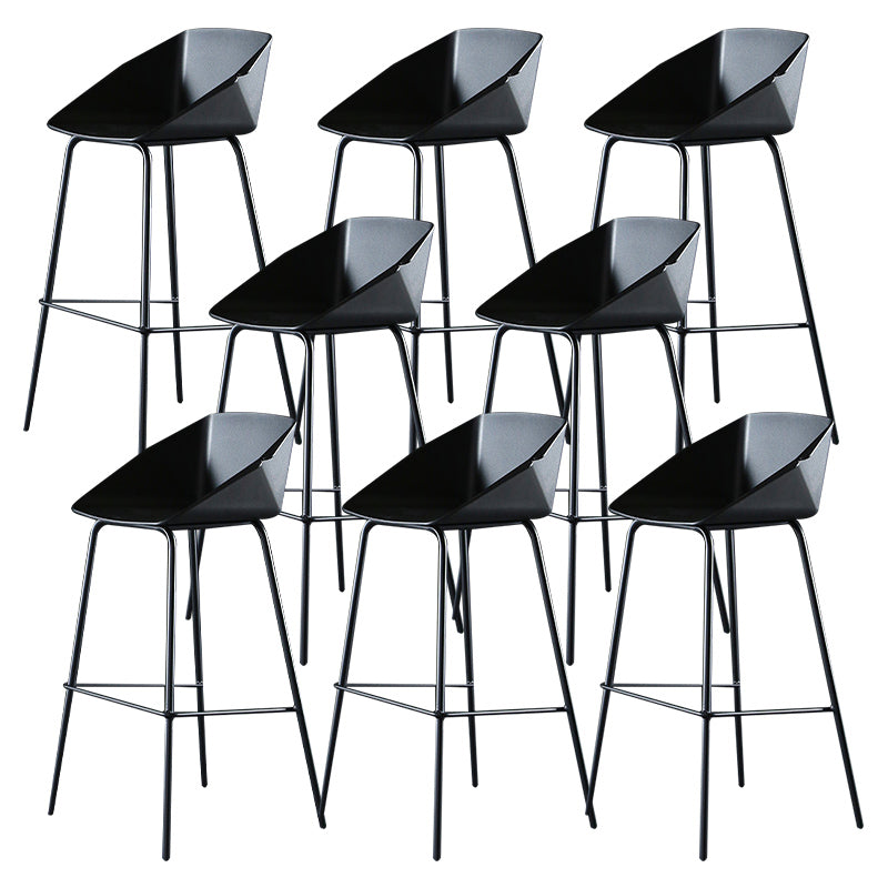 Scandinavian Metal Plastic Counter Stools Low Back Bar Stool with Footrest