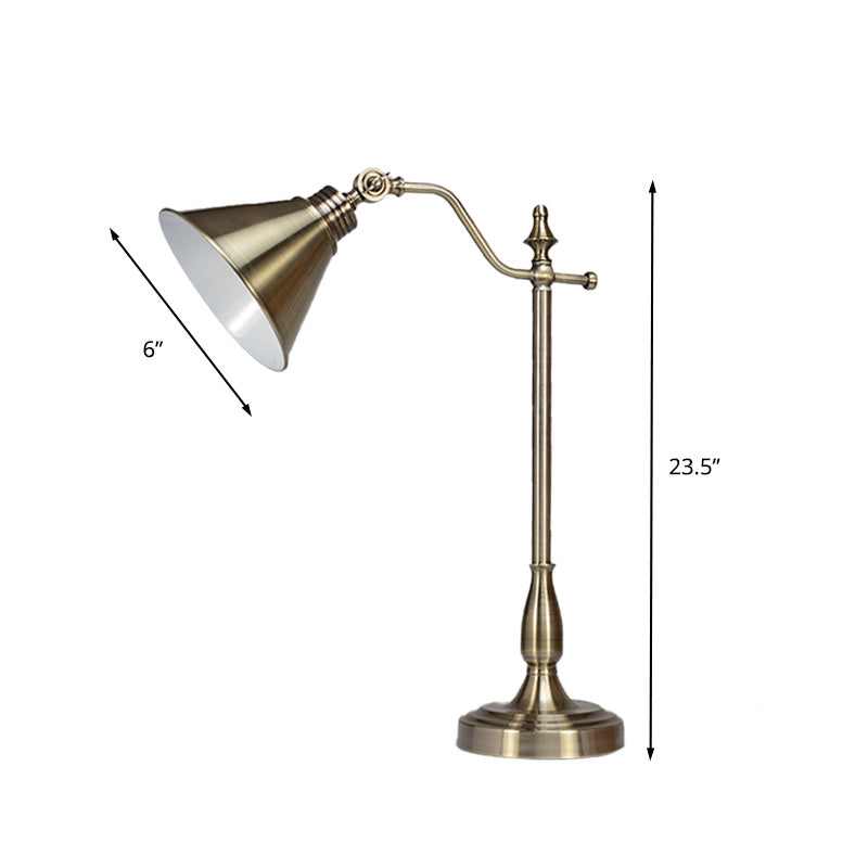 Gouden afwerking LED-bureaulamp boerderij metallic conische nachttafellamp met stekker in snoer