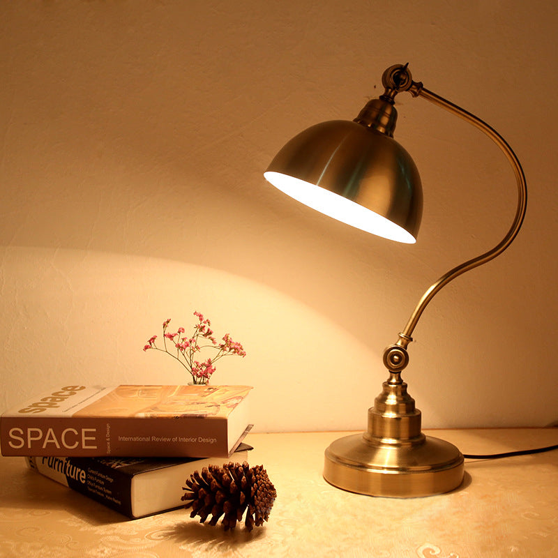 GOOEN CEK ARM STUDIEKAMER TABEL LICHT VINTAGE METALLISCHE GOUD -plug -in LED -taaklamp met koepelschaduw