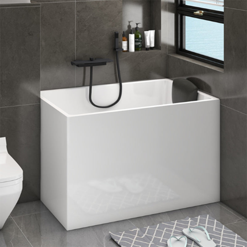 White Acrylic Indoor Bath Tub Soaking Tub with Internal Drain