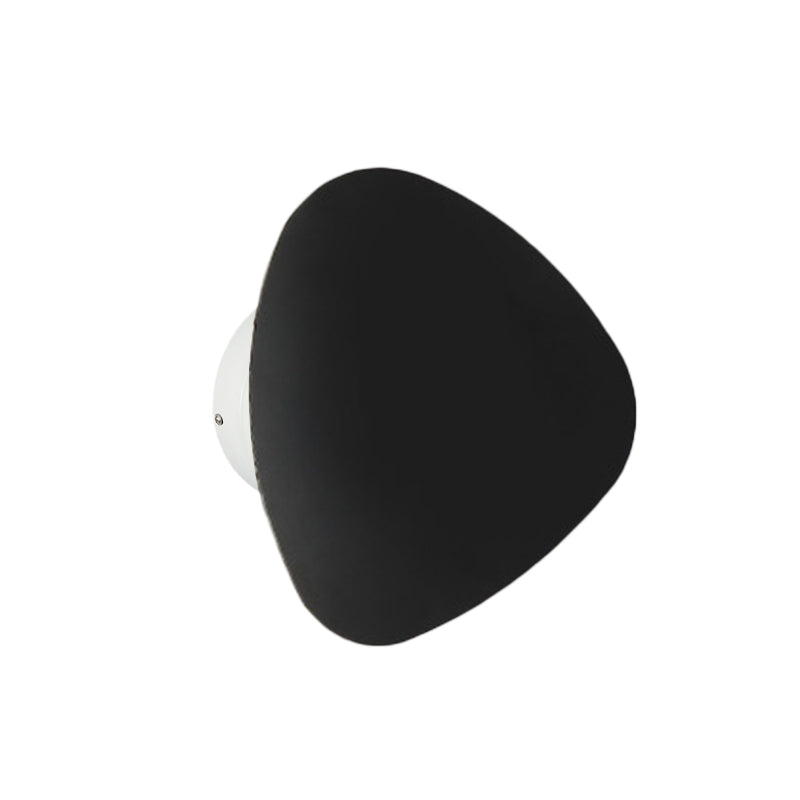 Metallic Triangle SCONCE -verlichting Minimalistisch 8,5 "/10.5" brede LED Black Wall Lamp -armatuur voor de gang