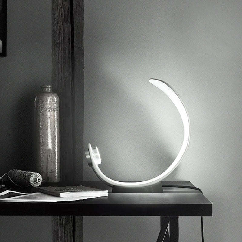 White Finish Bend Moon Shape Desk Light Simple LED Metallic Night Table Lamp for Bedside