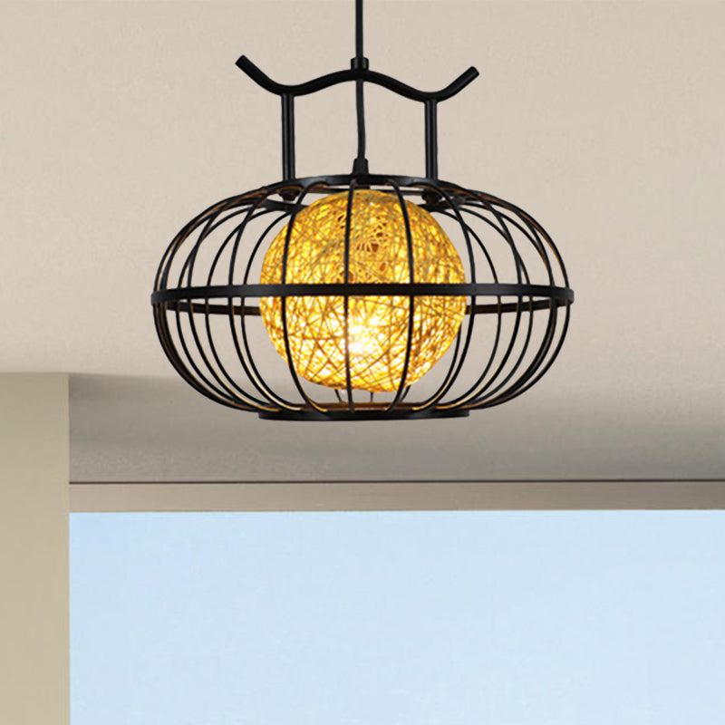 Caza de calabaza de metal Luz colgante colgante con sombra de bola de ratán interna Estilo asiático 1 Lámpara de suspensión de luz en rojo/amarillo
