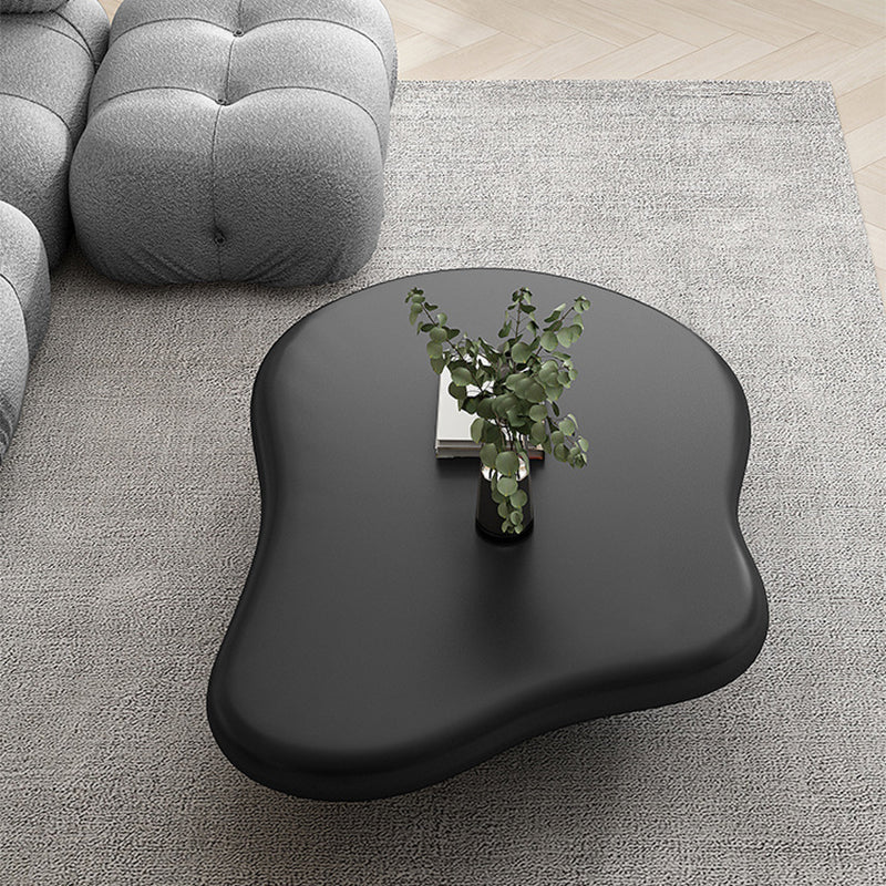 Scandinavian Free Form Coffee Table with 4 Legs in Pine Wood