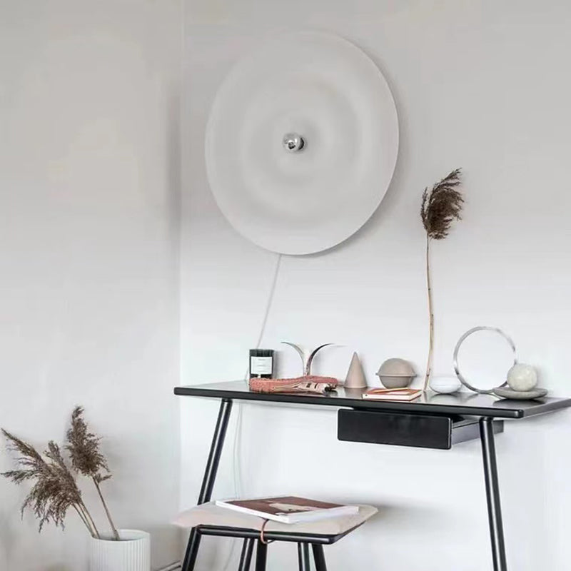 Modern Metal Wall Sconce Circular Shape Wall Light with Aluminum Shade for Bedroom