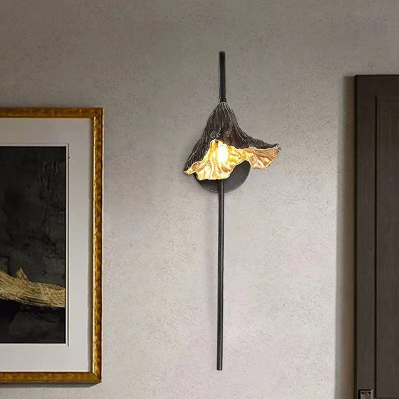Modern Wall Sconce Flower Shape Wall Light with Metal Shade for Bedroom
