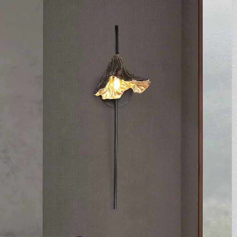 Modern Wall Sconce Flower Shape Wall Light with Metal Shade for Bedroom