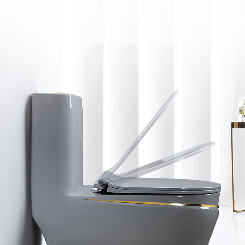 Traditional Floor Mounted Toilet Siphon Jet One-Piece Flush Toilet with Slow Close Seat