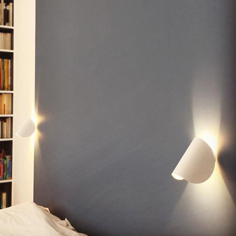 Nordic Style Metal Wall Light Arc Shape Rotatable Wall Lamp for Living Room