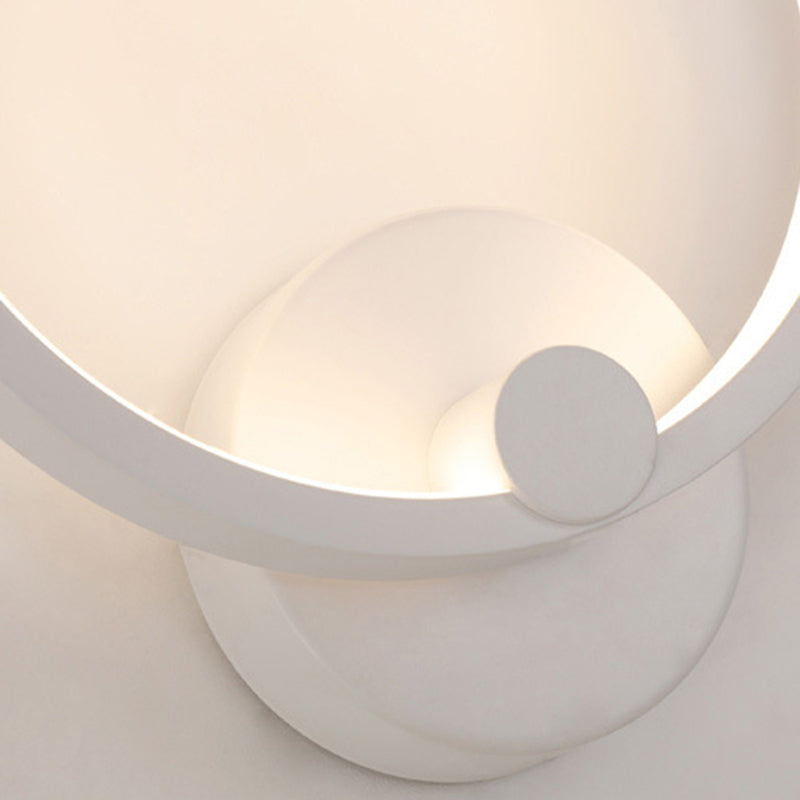 Round Shape Wall Lamp Modern Style Acrylic 1 Light Sconce in White