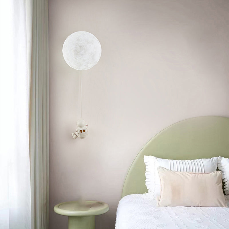 Nordic Style Iron Wall Light Ball Shape Wall Lamp for Children's Room (Included Doll)