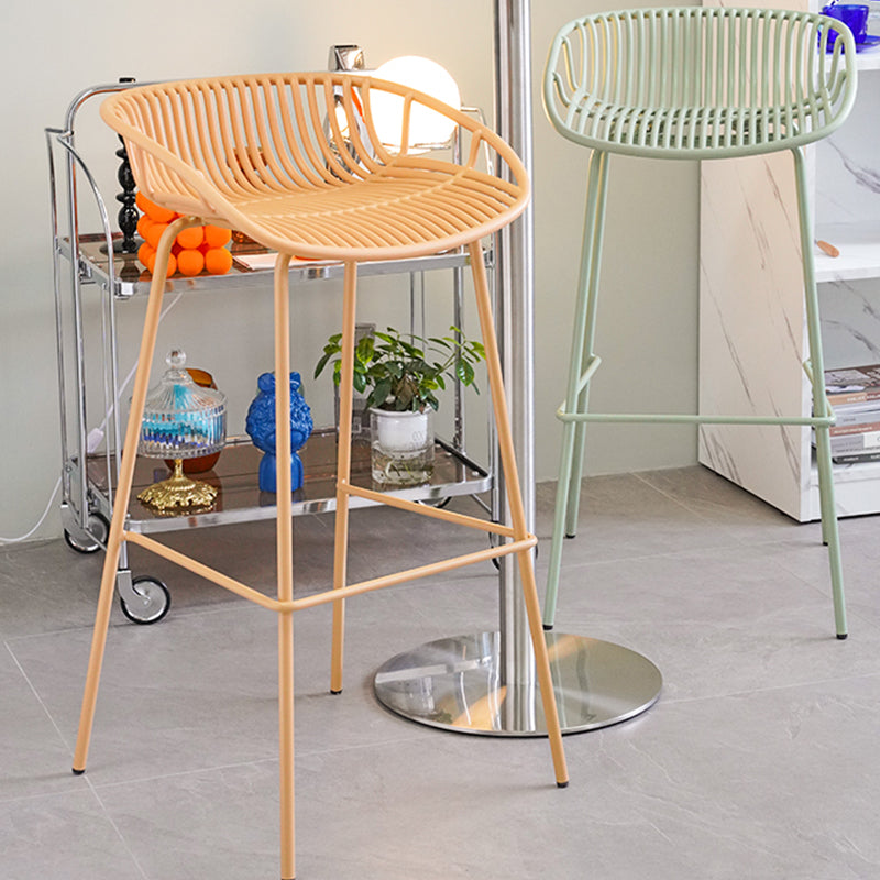 Contemporary Armed Contoured Seat PP Plastic Stool with Metal Base