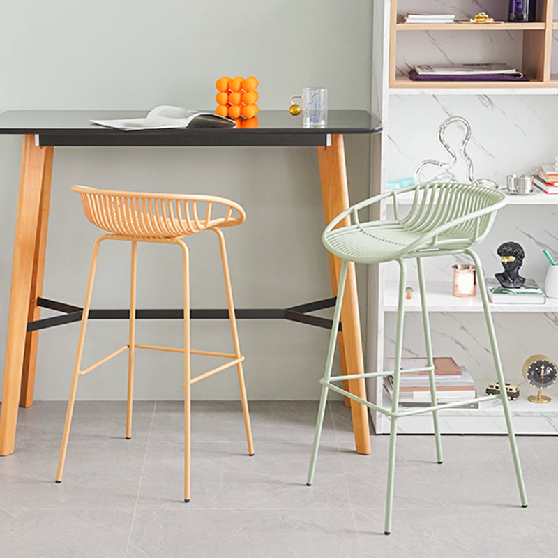 Contemporary Armed Contoured Seat PP Plastic Stool with Metal Base