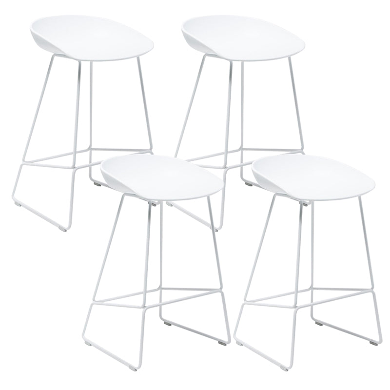Nordic Style Plastic Bar Stools Footrest Indoor Counter Stool with Metal Legs