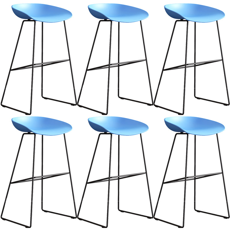 Contemporary Style Plastic Counter Stool Counter Height Bucket Bar Stool